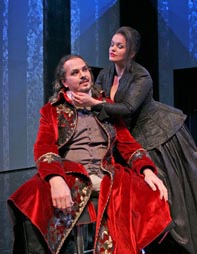 Davor Lešić (Maurizio, conte di Sassonia) i Kristina Kolar (La Principessa di Bouillon); HNK Ivana pl. Zajca u Rijeci: Francesco Cilea, Adriana Lecouvreur, dir. Nada Matošević, red. Ozren Prohić, foto: Dražen Šokčević