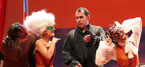 Davor Lešić, Marijana Radić, Ivica Čikeš, Ivanica Lovrić, Dario Bercich; Hrvatsko narodno kazalište Ivana pl. Zajca Rijeka: Alfi Kabiljo, Casanova u Istri, dir. Ivo Lipanović, red. Krešimir Dolenčić, foto: Dražen Šokčević, www.hnk-zajc.hr