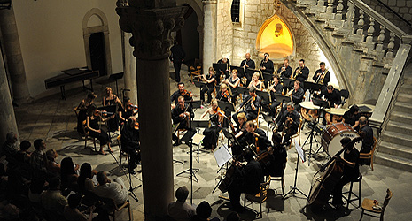 Simfonijski orkestar HRT-a, dirigent Mladen Tarbuk, foto: Damil Kalogjera, www.dubrovnik-festival.hr
