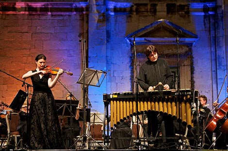 Jana Ozolina, violina, i Andrei Puskarev, vibrafon i Kamerata Baltica