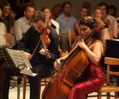 Stefan Milenkovich (violina) i Ani Aznavoorian (violončelo), foto: Damil KAlogjera (www.dubrovnik-festival.hr)