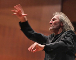 Tõnu Kaljuste na koncertu Zagrebačke filharmonije 30. listopada 2009., foto: www.zgf.hr