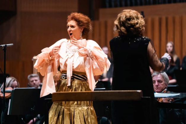 Mezzosopranistica Dubravka Šeparović Mušović, Zagrebačka filharmonija i dirigentica Marija Ramljak