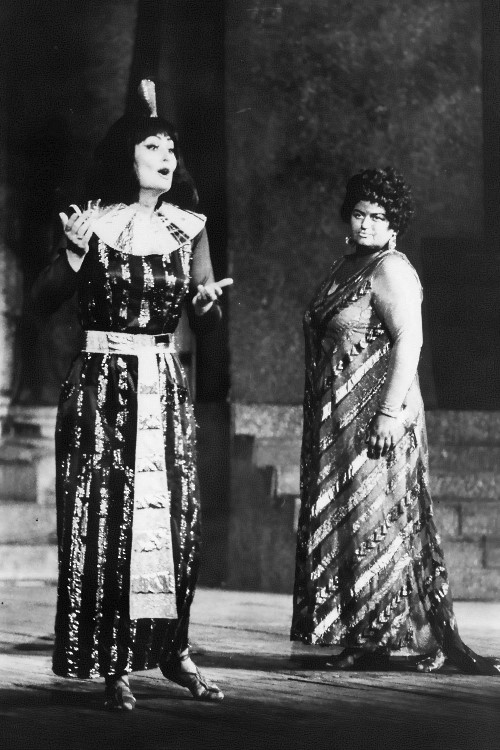 Nelli Manuilenko (Amneris) i Mirella Toić (Aida), Giuseppe Verdi, <em>Aida</em>, HNK Split, 1993. 