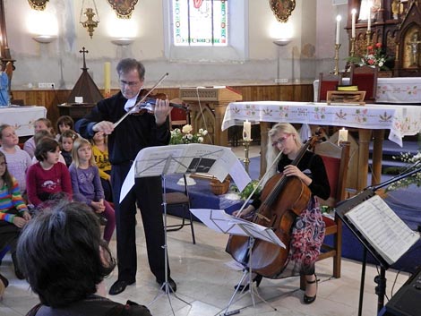Goran Končar, violina, i Ljerka Končar-Gamulin, violončelo, Suhopolje, Crkva sv. Terezije Avilske, foto: Marko Rukavina, icv.com.h