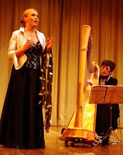  Lidija Horvat Dunjko i Marija Mlinar, arhivska fotografija