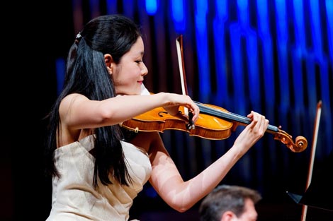Mai Suzuki, arhivska fotografija, foto: Dinko Bažulić, www.zg-solisti.hr