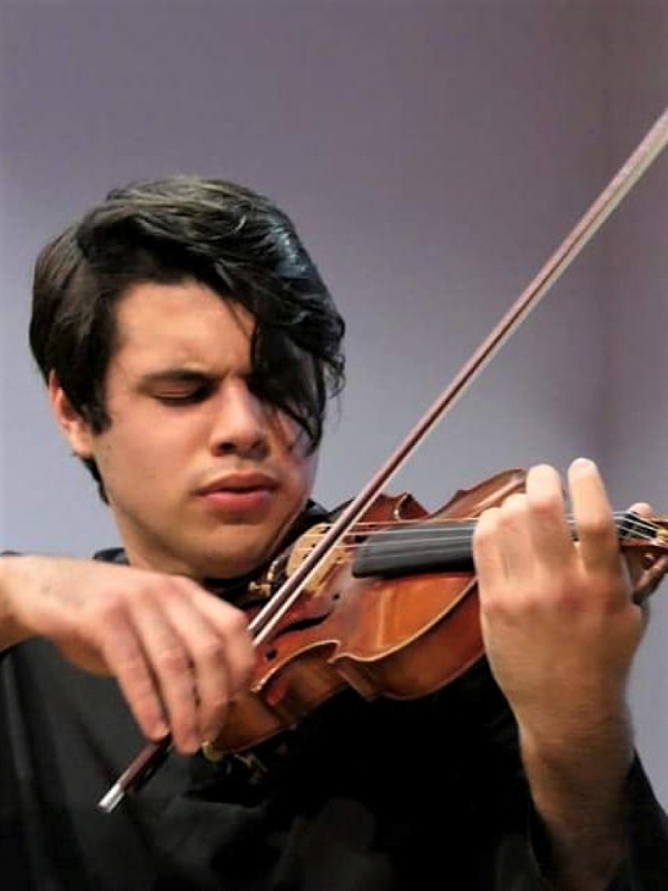 Matej Mijalić, violina