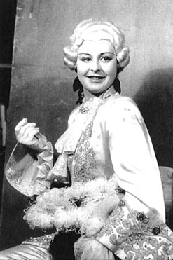 Sena Jurinac (Cherubin) – Wolfgang Amadeus Mozart, Figarov pir, Bečka državna opera, 1945.