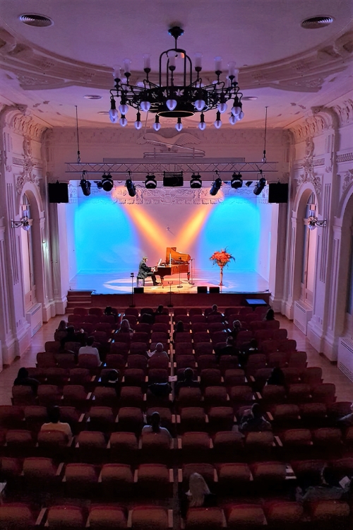 Dvorana Hrvatskog doma u Splitu, koncert pijanista Đorđea Stanettija, 19. veljače 2021.