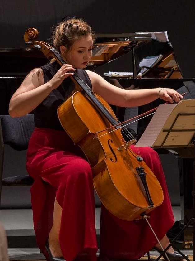 Tonka Javorović, violončelo