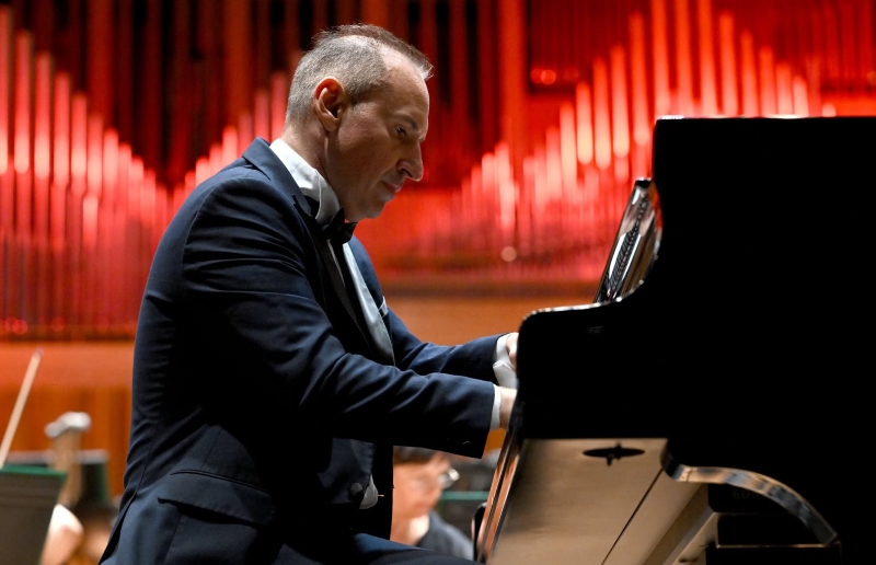Zagrebačka filharmonija, <em>Crveni ciklus</em>, Simon Trpčeski, klavir, Dawid Runtz, dirigent, Koncertna dvorana Vatroslava Lisinskog
