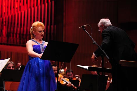 Lidija Horvat Dunjko, Leopold Hager i ZAgrebačka Filharmonija