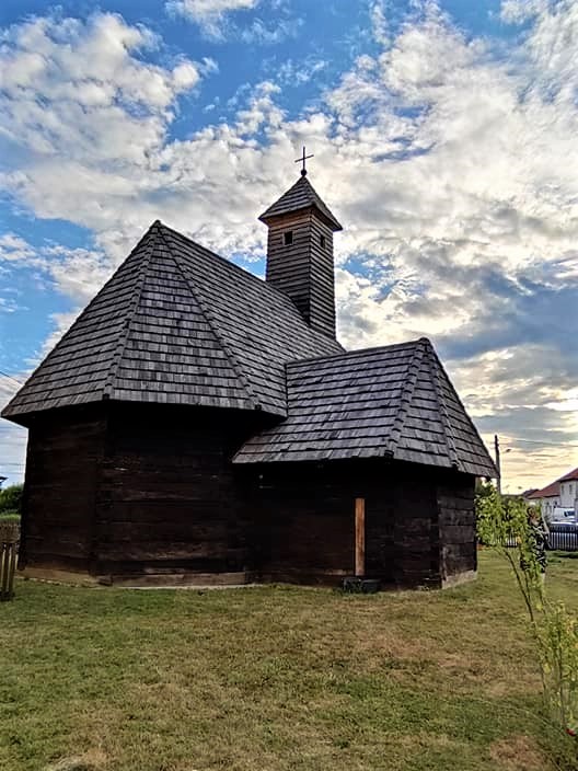 Kapela sv. Fabijana i Sebastijana u mjestu Donja Gračenica u Moslavini