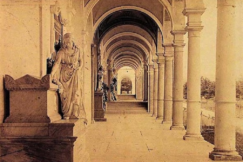 Mirogojske arkade nakon potresa 1880.